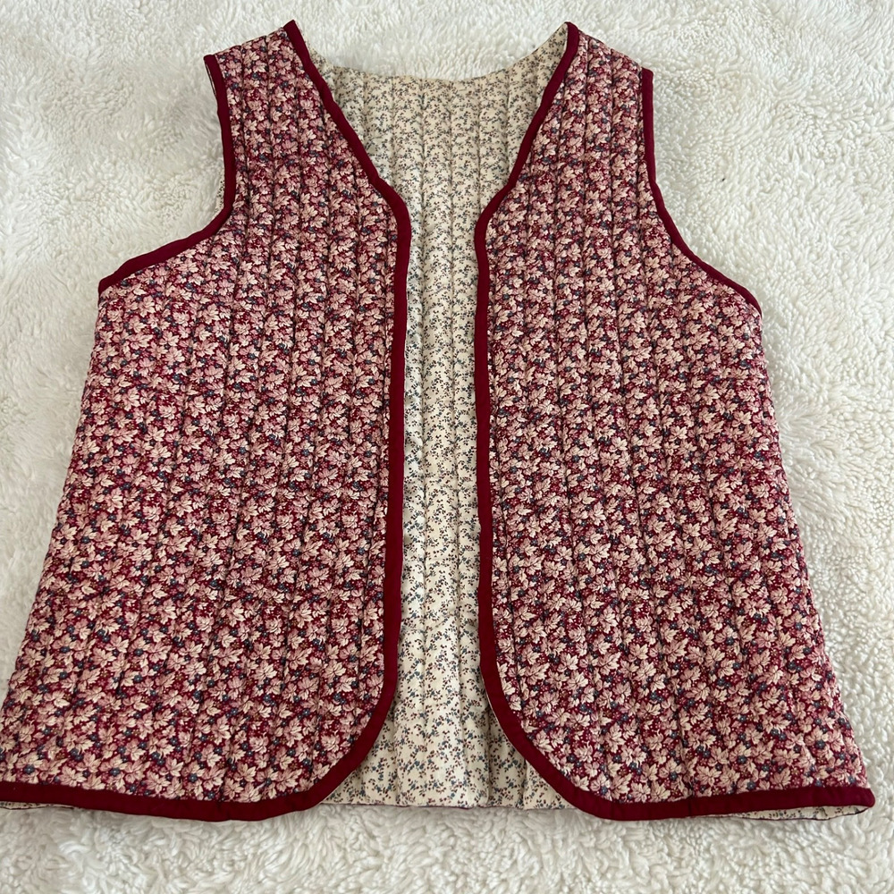 VTG Quilted Handmade Vest Womens Boho Retro Cottagecore Red/White Tomato Granola